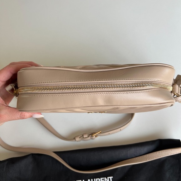 Saint Laurent Lou Medium YSL Quilted Camera Crossbody Bag with Pocket - Picture 5 of 10